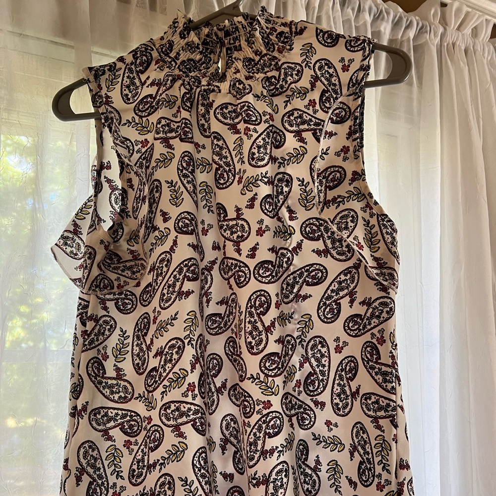 Japna women’s sleeveless blouse